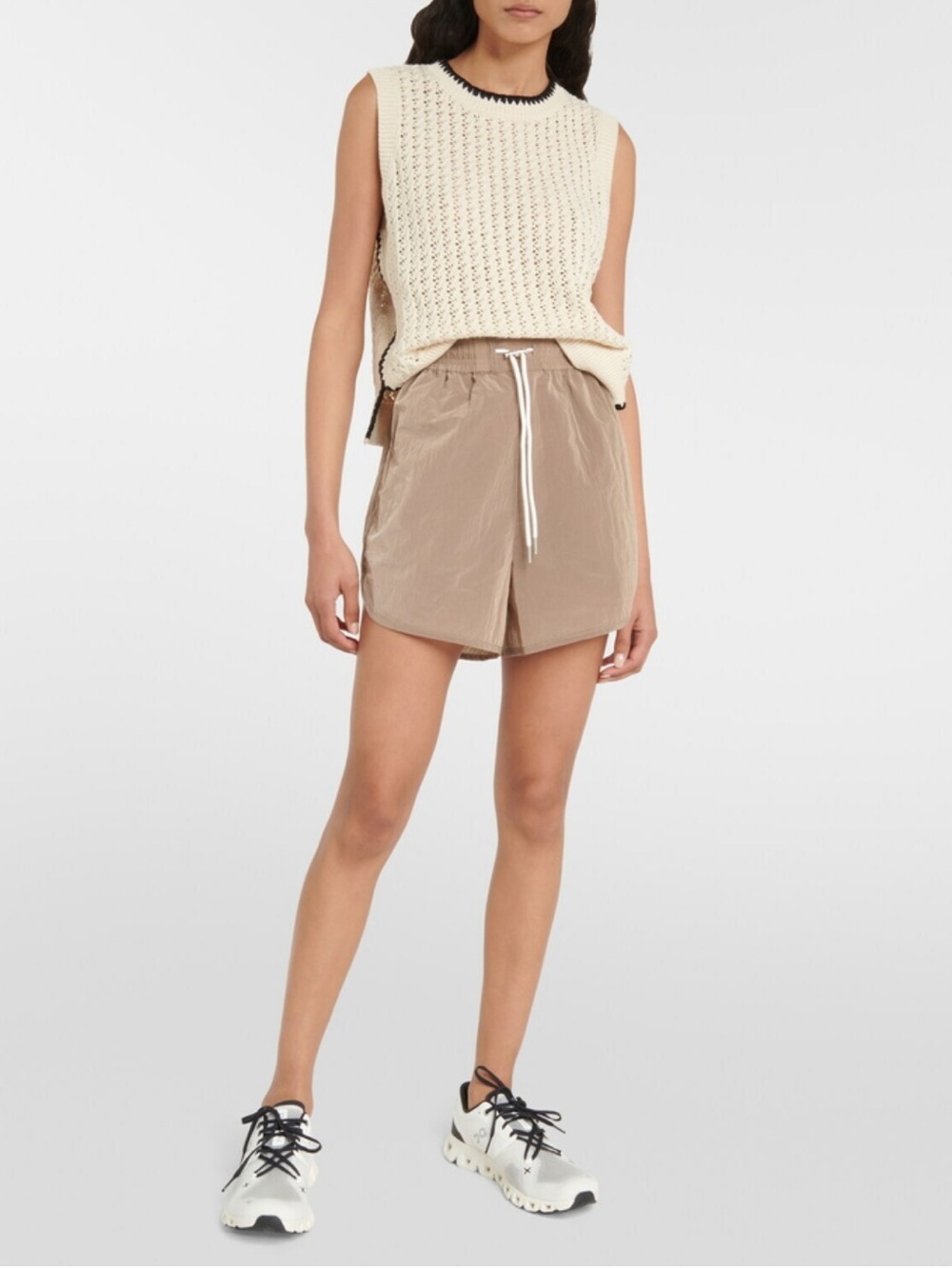 ✨Varley Shorts✨
